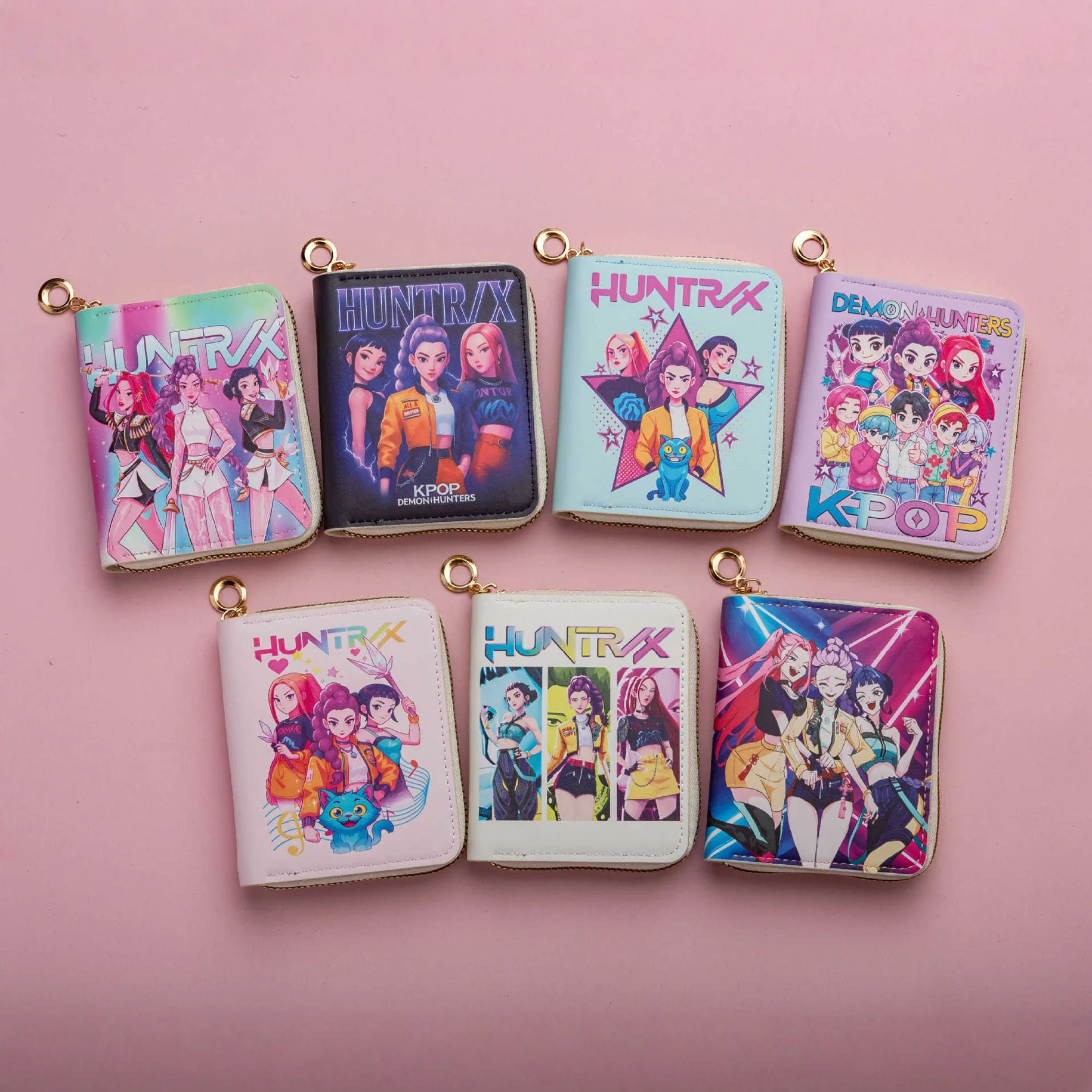 Novelty Gifts - กระเป๋าสตางค์นักล่าแม่มดสุดน่ารัก กระเป๋าใส่เหรียญ PU แบบสั้น กระเป๋าใส่เหรียญ กระเป๋าใส่บัตร